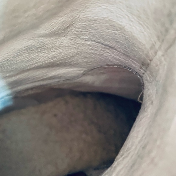 UGG TALL EXPOSED SHERPA - Picture 11 of 11